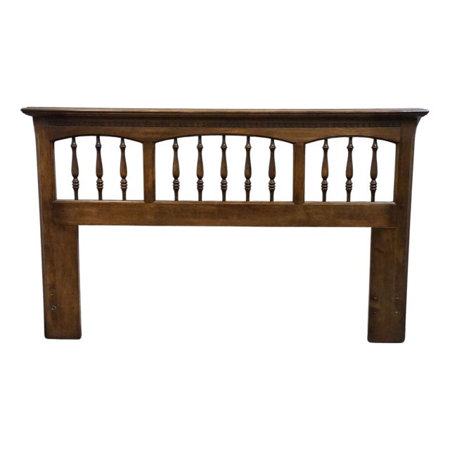 Ethan Allen Classic Manor Collection Solid Maple Queen Size Spindle Headboard 15-5634-5 For Sale