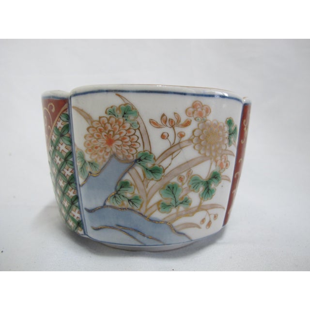 Early 20th Century Japanese Imari Floral Porcelain Soba Choko Noodle Cup or Bowl For Sale - Image 5 of 7