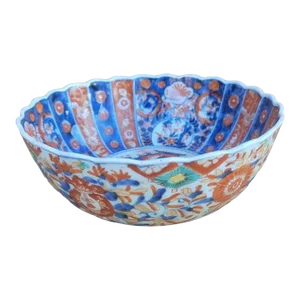 19th Century Japanese Imari Decorative Centerpiece Bowl