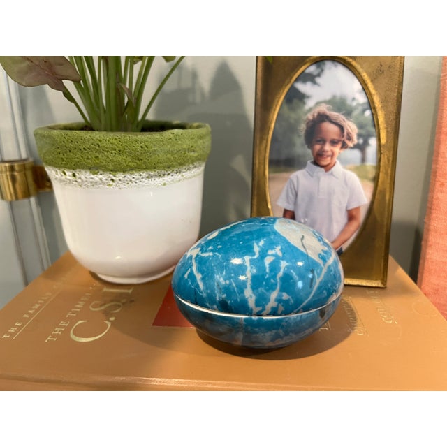 Ceramic 1950s Vintage Porcelain Limoges France Pedestal Egg Trinket Box Teal For Sale - Image 7 of 7