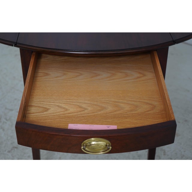 Henkel Harris Henkel Harris Federal Style Mahogany Pembroke Drop Side Table For Sale - Image 4 of 18