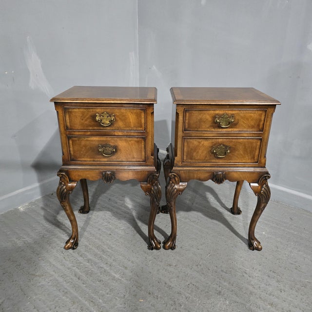 Queen Anne Walnut Bedside Chests of Drawers, 1920, Set of 2 For Sale - Image 11 of 11