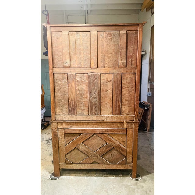 Gorgeous 1780's English Walnut Step Back Cupboard / Linen Press. This extravagant piece is in wonderful condition with...