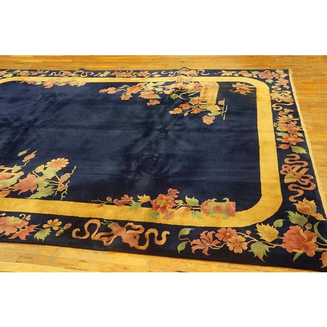 The luminous deep blue diagonally open field makes a river scene of the two mini-landscapes of the walled-in pagoda and...