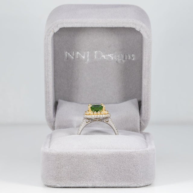 2.5Ct Chrome Tourmaline Ring With 100 Natural Diamonds: Solid 14k Gold, 11x7mm, Size 6.75 For Sale - Image 4 of 9