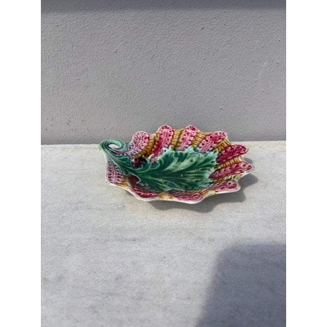1890s French Majolica Dish Leaf Onnaing For Sale - Image 4 of 6
