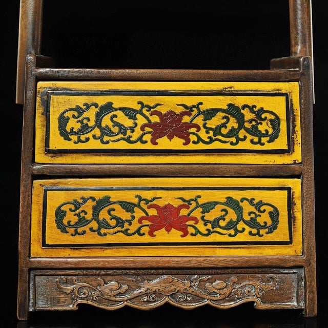 1980s Rosewood Polychrome Painted Portable Chest With Drawers & Dragon Crest | Chinoiserie Vanity Box For Sale In Los Angeles - Image 6 of 9