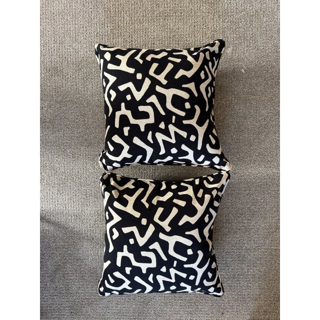 Mid-Century Modern Set of 2 Custom Designer Pillow Covers in Black & Tan Abstract Pattern For Sale - Image 3 of 5