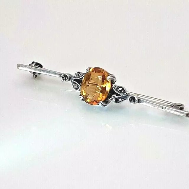 Art Deco 1940s Art Deco Citrine and Sterling Silver Pin / Brooch From Germany For Sale - Image 3 of 7