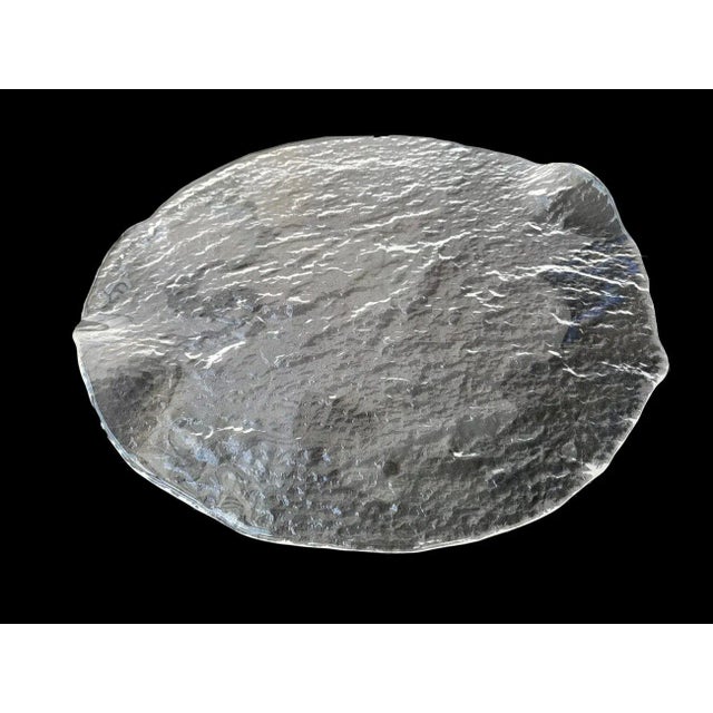 Mid-Century Modern 1970s Bent Art Glass Platter in Melting Ice Pattern by Uno Westerberg for Pukeberg For Sale - Image 3 of 6