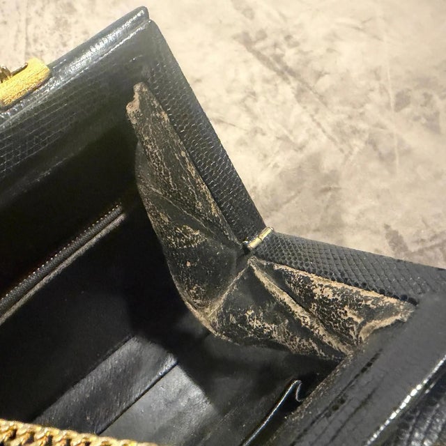 Mid 20th Century 1950s High Quality Embossed Black Leather and Brass Italian Shoulder Bag For Sale - Image 5 of 12