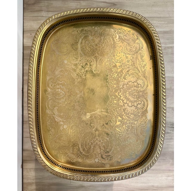 Wood Mid-Century Queen Anne Style Mahogany Side Table With Engraved Brass Tray For Sale - Image 7 of 18