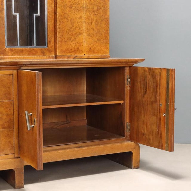 Art Deco Display Cabinet Veneered in Maple Burl For Sale - Image 15 of 16