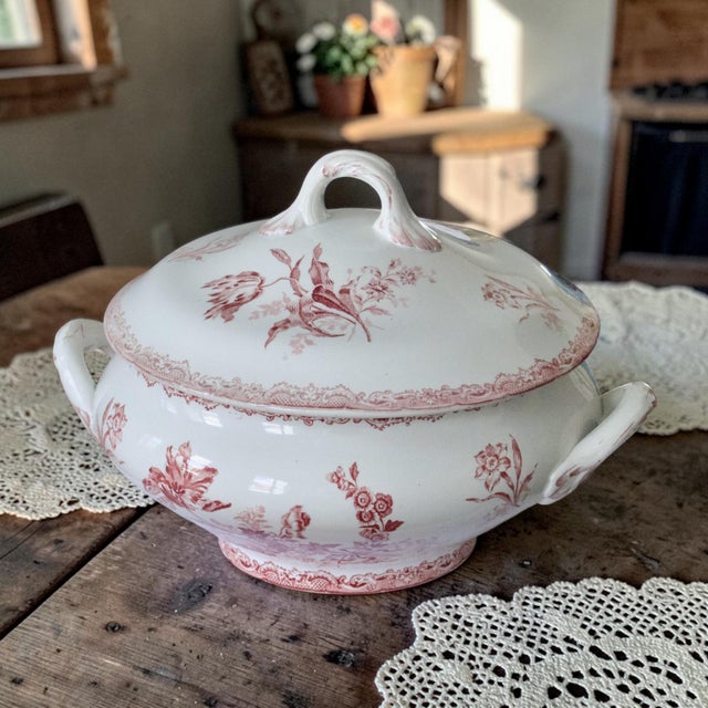 Large French Soup Tureen by Sarreguemines Fontanges, 1890 For Sale - Image 3 of 8