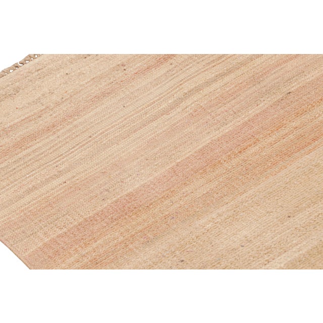 Modern Rug & Kilim’s Textural Rug in Peach Tones and Striae For Sale - Image 3 of 9
