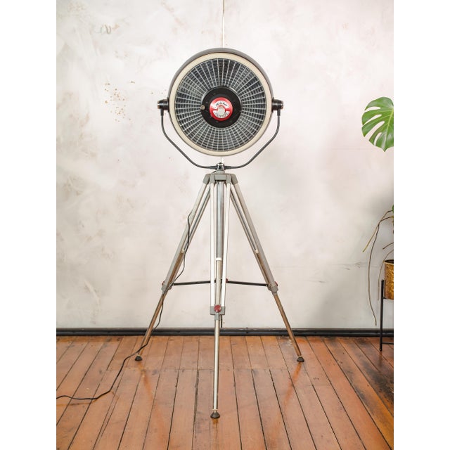 1980s Vintage Industrial Black Hospital Operating Lamp on Bilora Tripod, 1980s For Sale - Image 5 of 18