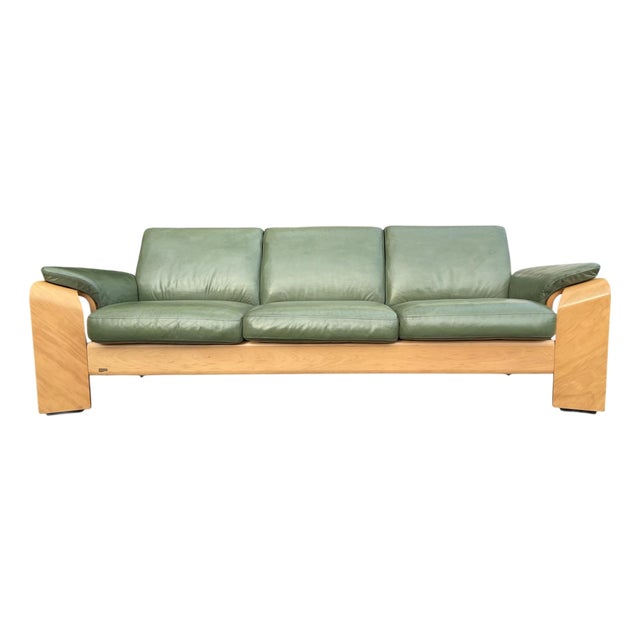 1960s Ekornes Scandinavian Modern Olive Green Leather Sofa With Sculptural Bentwood Frame For Sale