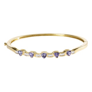 14K Yellow Gold Alternating Trillion Tanzanite and 1/3 Cttw Diamond Bangle Bracelet - Size 7" For Sale