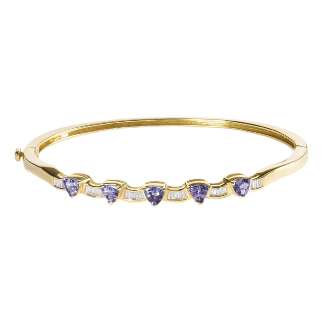 14K Yellow Gold Alternating Trillion Tanzanite and 1/3 Cttw Diamond Bangle Bracelet - Size 7" For Sale