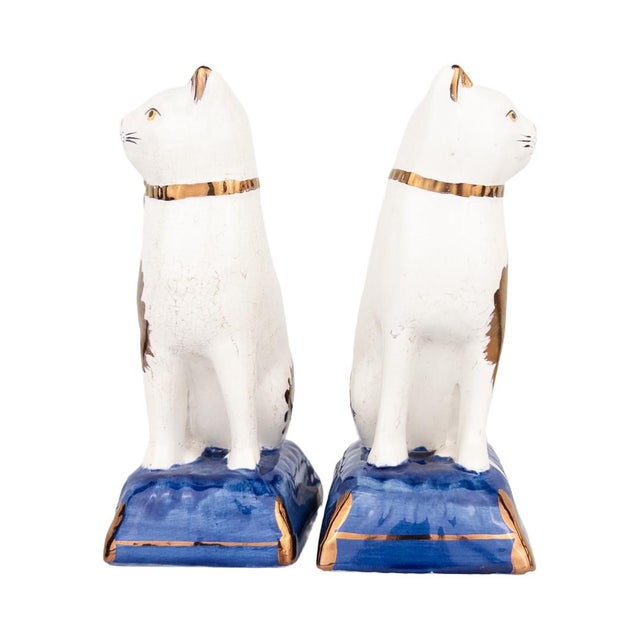 Victorian 19th Century English Staffordshire Pottery Cat Pair For Sale - Image 3 of 10