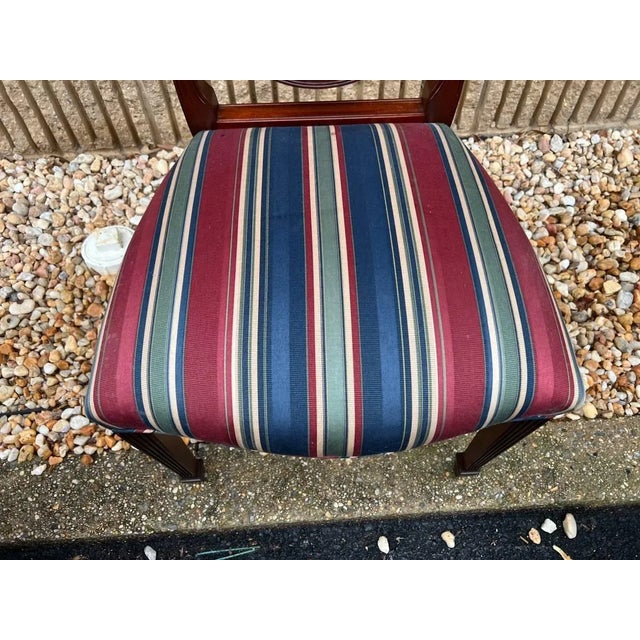 Late 20th Century Late 20th Century Baker History Charleston Set of 8 Solid Mahogany Shield Back Dining Chairs For Sale - Image 5 of 11