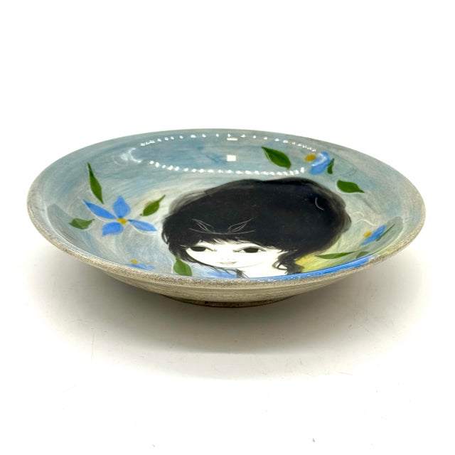 Mid-Century Modern Vintage Mid-Century Style Signed Kerry Hand-Painted Portrait Studio Pottery Bowl Description For Sale - Image 3 of 7