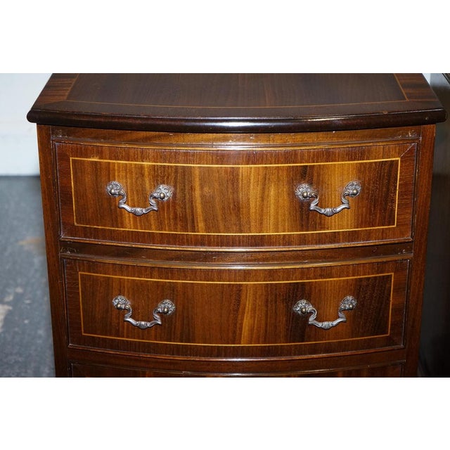 Vintage English Bedside Tables, Set of 2 For Sale - Image 7 of 17