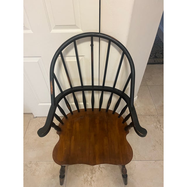 Late 20th Century Homestead House Vintage Colonial-Style Windsor Arm Chair For Sale - Image 9 of 12