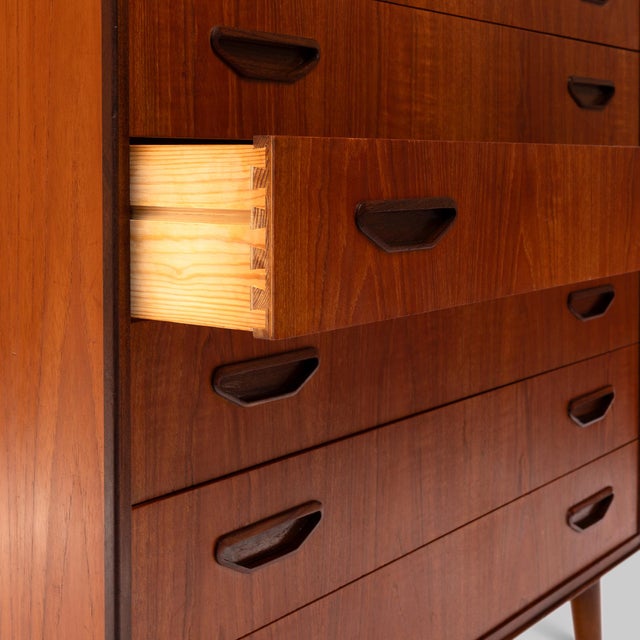 Vintage Danish Mid-Century Six Drawer Teak Dresser For Sale In San Francisco - Image 6 of 8