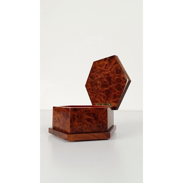 Italian Hexagonal Trinket Box in Burl-Veneered Wood, 1970s For Sale - Image 18 of 18