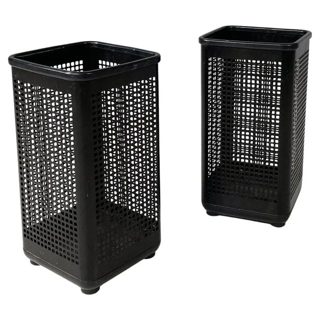 Italian Modern Square Black Metal and Plastic Baskets from Neolt, 1980s, Set of 2 For Sale - Image 13 of 13