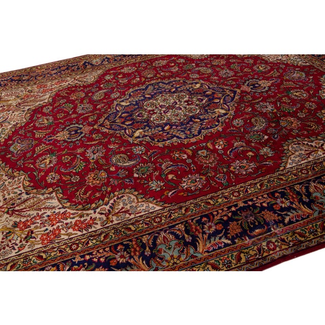 1960s Vintage Tabriz Red Handmade Medallion Wool Rug For Sale In New York - Image 6 of 7