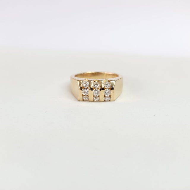 Contemporary Curved Nine Stone Mens Diamond Ring 1.00cttw 14k Yellow Gold, Size 8 For Sale - Image 3 of 5