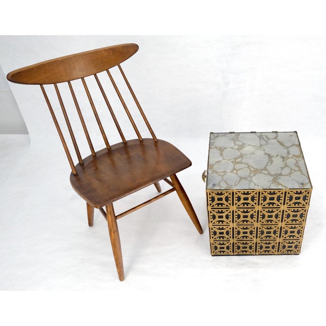 Decorative Brass Pattern Shaped Cube Base Side Table w/ Smoke Mirrored Top MINT For Sale - Image 10 of 13