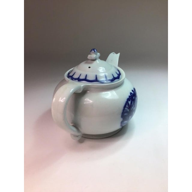 Gustavsberg Lilyblå Teapot in Ceramic by Wilhelm Kåge for Gustavsberg, 1917 For Sale - Image 4 of 11