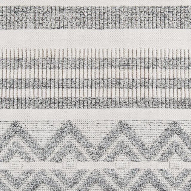 Textile Momeni Contemporary Indoor/Outdoor Hermosa Rug in Ivory, 7'9" x 9'9" For Sale - Image 7 of 8