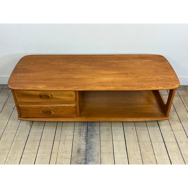 Ercol Minerva Coffee Table in Elm from Lucian Ercolani, 1980s For Sale - Image 11 of 13