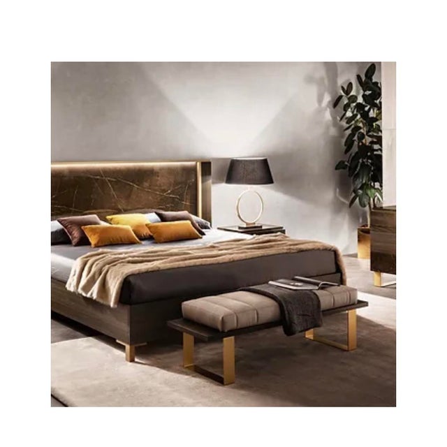 Contemporary Casa Milano Essenza 5-Piece Italian High Gloss Bedroom Set With Led Bed For Sale - Image 3 of 12