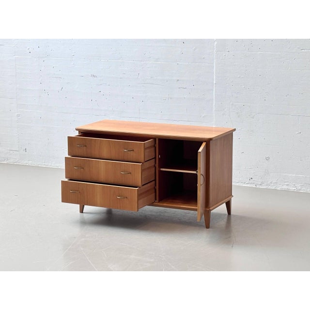 Wood Mid-Century Modern Sideboard in Teak, 1950s For Sale - Image 7 of 17