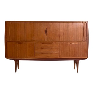 UM18 Sideboard in Teak by Johannes Andersen for Uldum Møbelfabrik, 1960s For Sale
