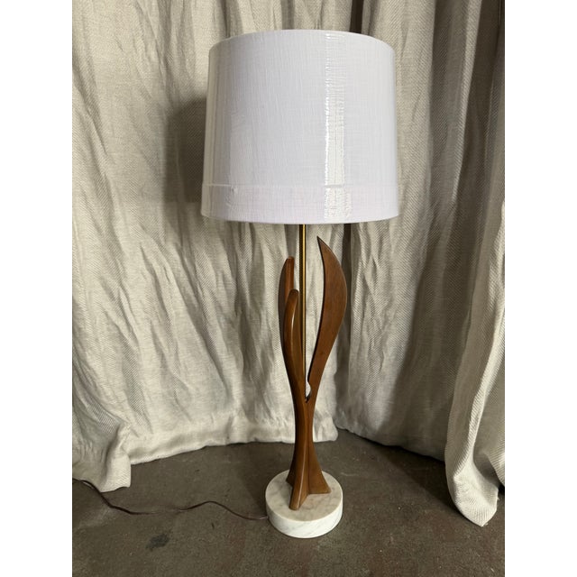 1950s Mid-Century Modern Adrian Pearsall Style Walnut & Carrara Lamp For Sale In Miami - Image 6 of 7
