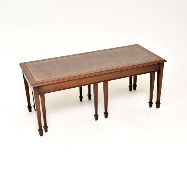 Antique Edwardian Nesting Tables with Leather Top, 1900, Set of 3 For Sale - Image 4 of 11