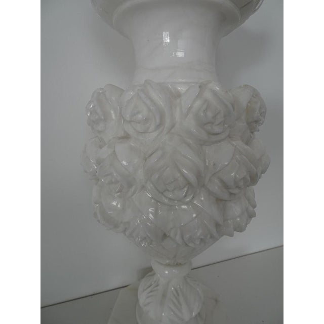 1950s Italian Carved Flowers Alabaster Table Lamp, 1950s For Sale - Image 5 of 18