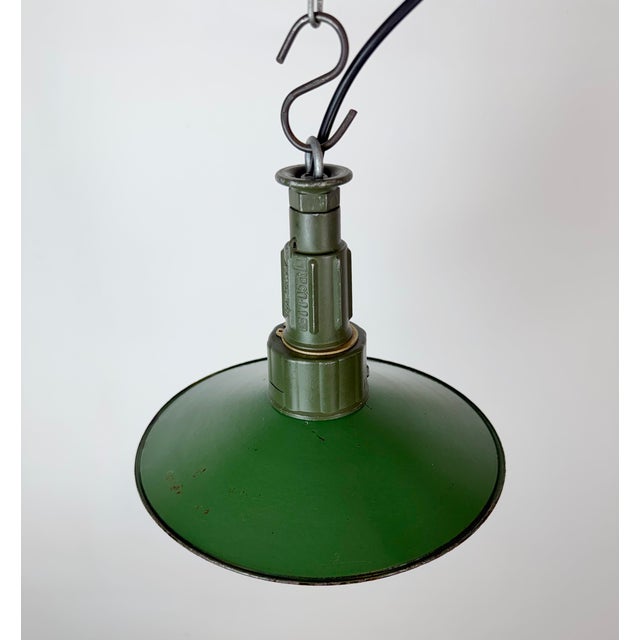Metal Industrial Green Enamel Military Pendant Lamp with Cast Aluminium Top, 1960s For Sale - Image 7 of 18
