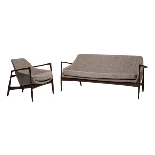 D200 Lounge Chair and D200s Sofa by Ib Kofod-Larsen for Laauser, 1950s, Set of 2 For Sale