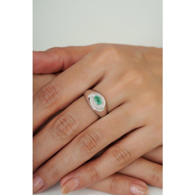 Emerald & Diamond Halo Statement Cocktail Ring in Sterling Silver, Size 6 For Sale - Image 6 of 12