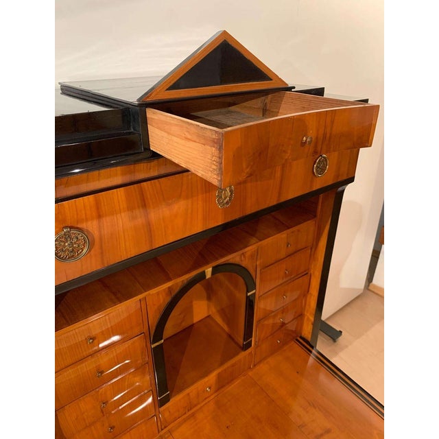Secretary in Cherry Veneer, South Germany, 1820s For Sale - Image 14 of 18