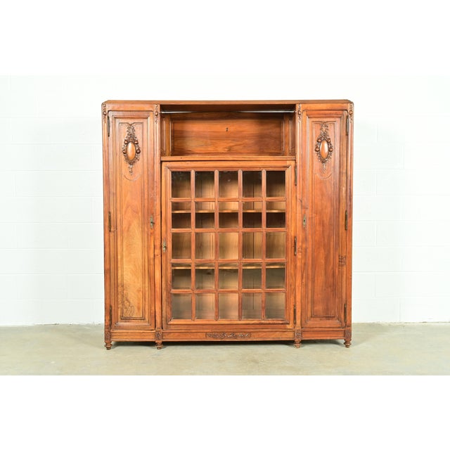 Louis Majorelle Style Antique French Art Nouveau Carved Burled Walnut Bibliotheque Bookcase Cabinet, Circa 1900 For Sale - Image 15 of 15