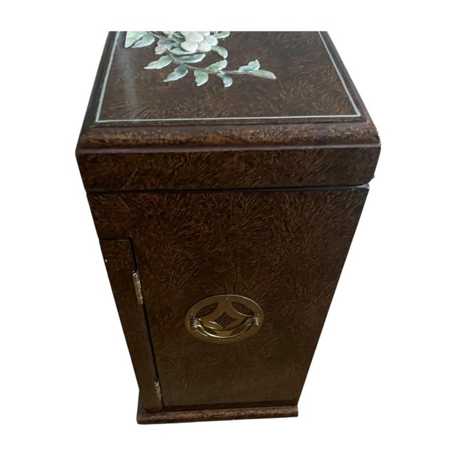 Mid 20th Century Vintage Midcentury Chinoiserie Brown Lacquer Shell Inlay Jewelry Box Cabinet For Sale - Image 5 of 15