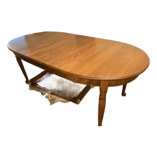 Ethan Allen Early American Dining Table With 2 Leaves For Sale